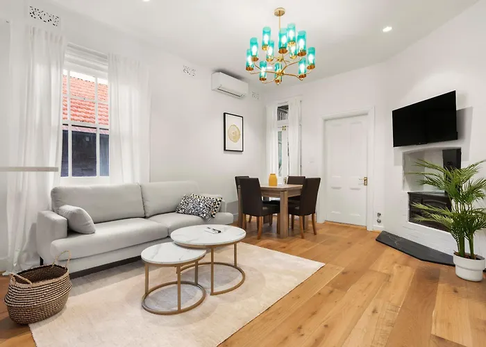 Stunning Terraced Apartment Near The Sydney Opera House